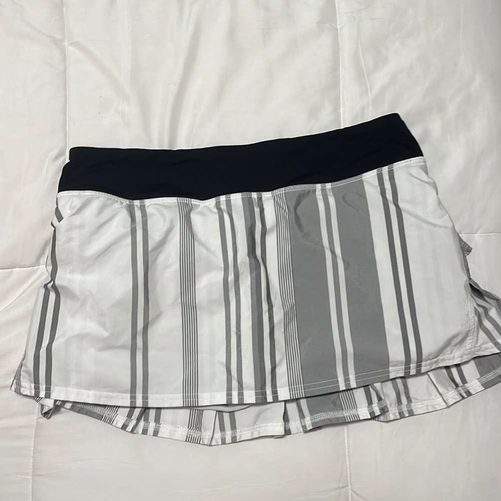 Lululemon skirt!!